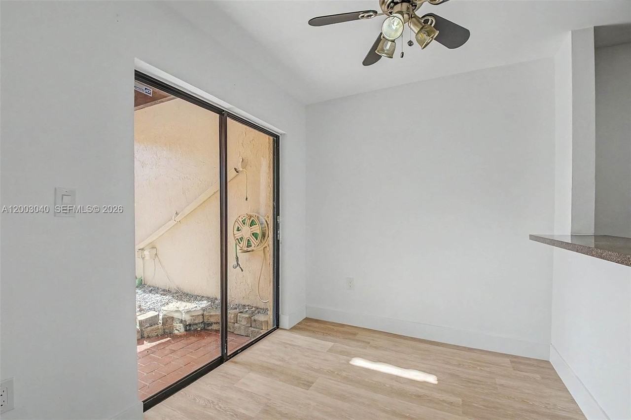 11236 Sw 132nd Ct W - Photo 5 of 21