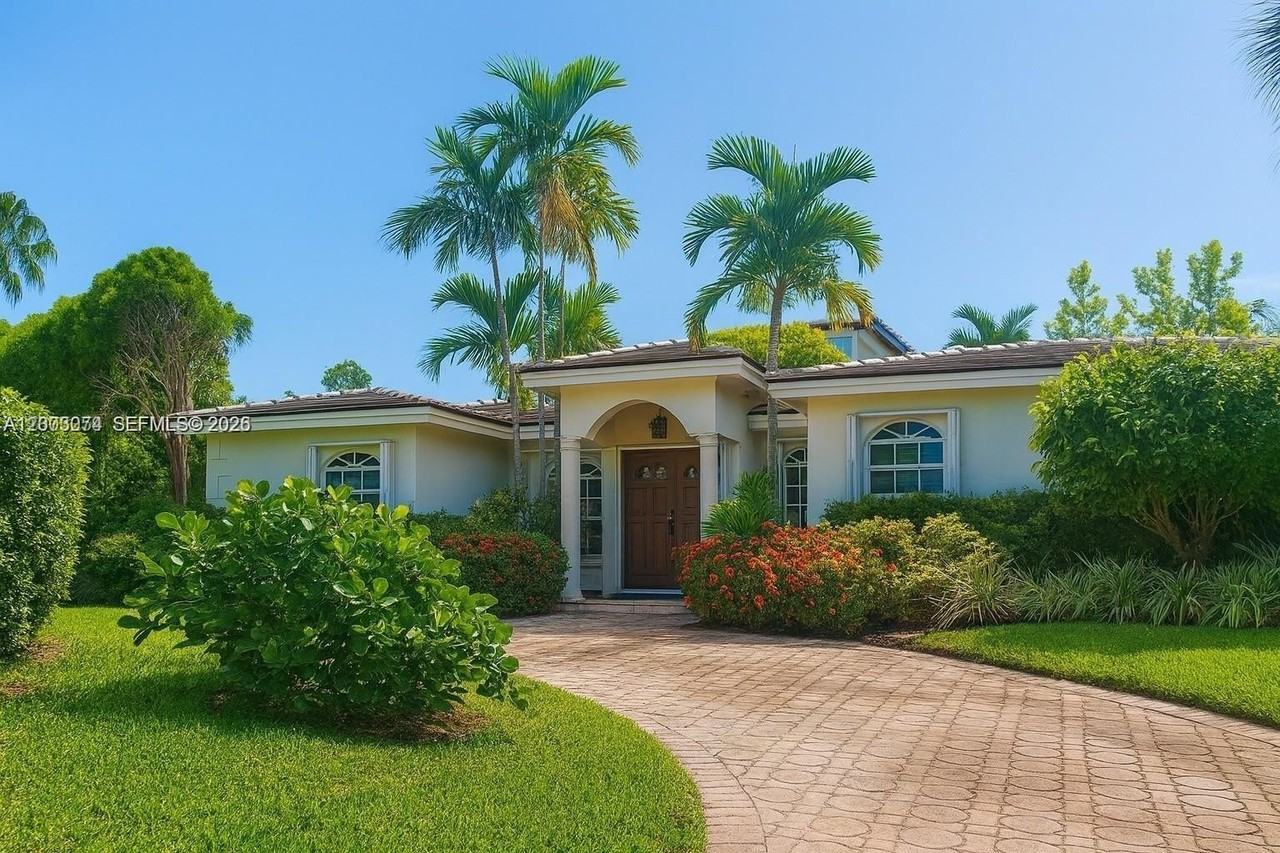 401 Warren Ln - Photo 2 of 21