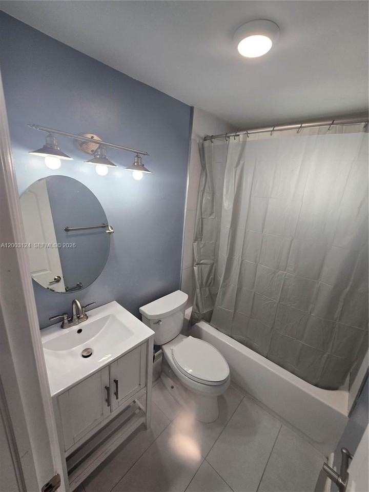 465 S Royal Poinciana Blvd #10B - Photo 7 of 17