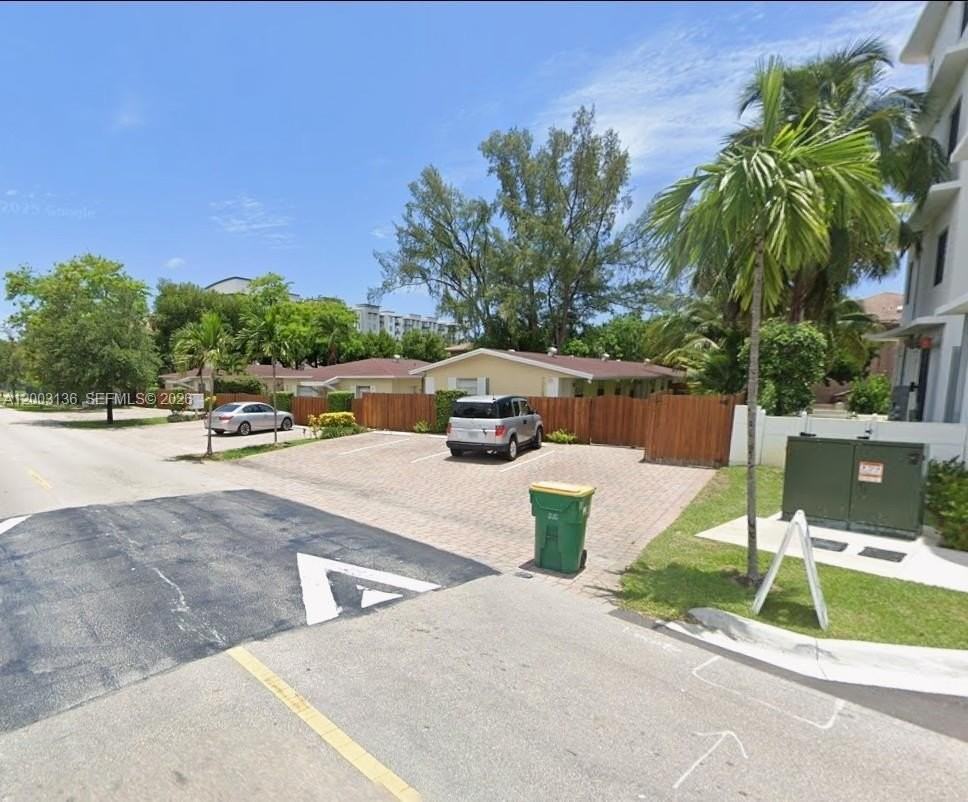 2016 Miami Rd #B - Photo 2 of 27