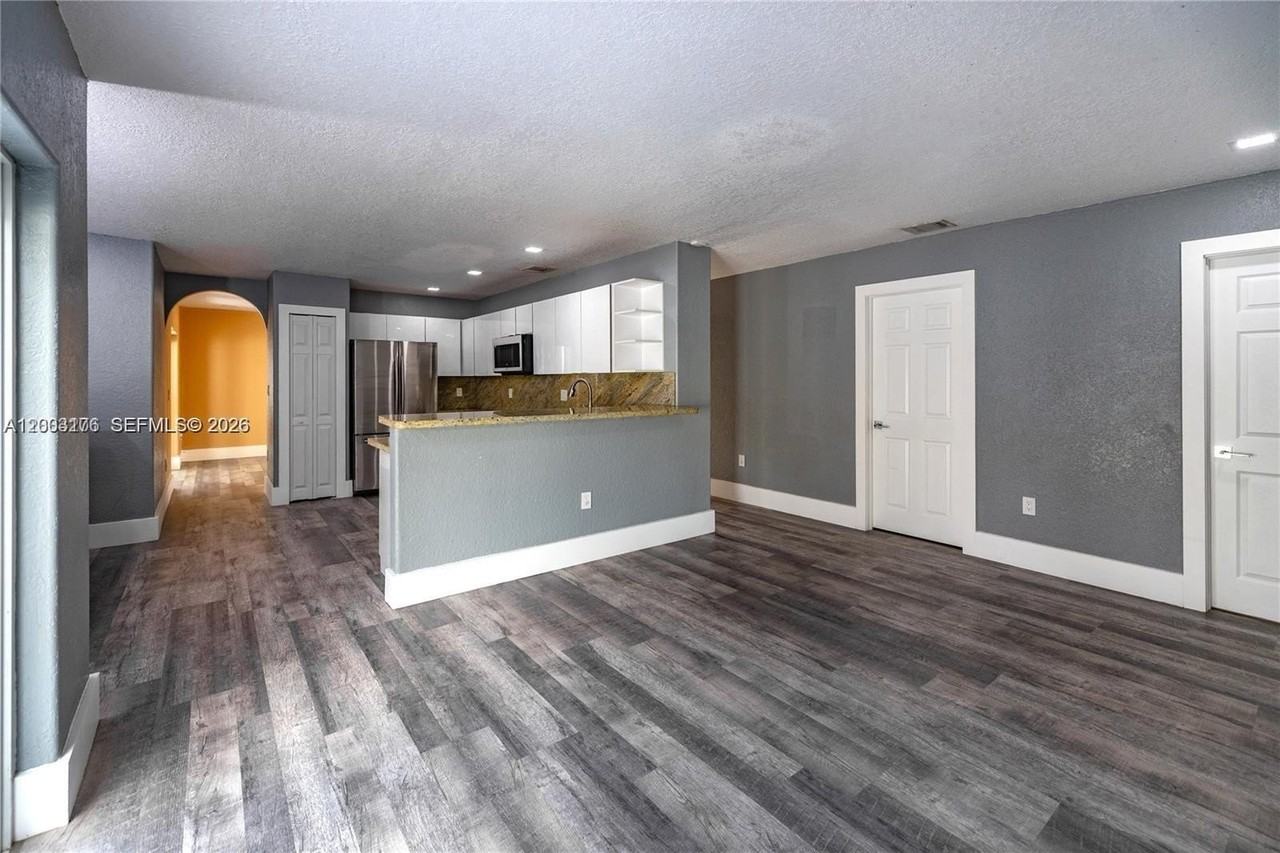 15981 Sw 54th Ter #0 - Photo 6 of 33