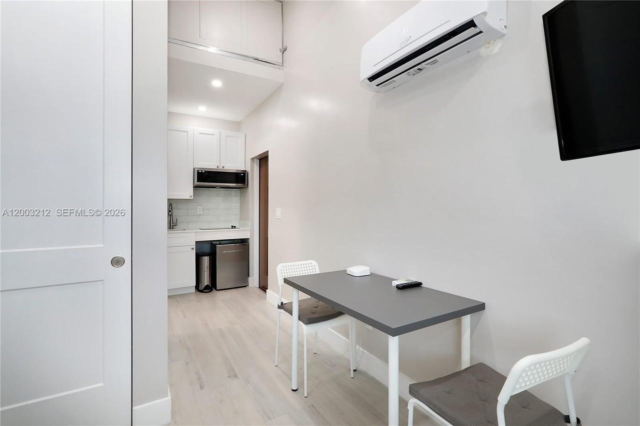 2368 Sw 21st St #SIDE - Photo 5 of 8