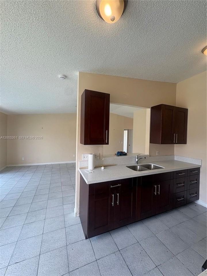 2742 Nw 199th Ter #0 - Photo 5 of 15