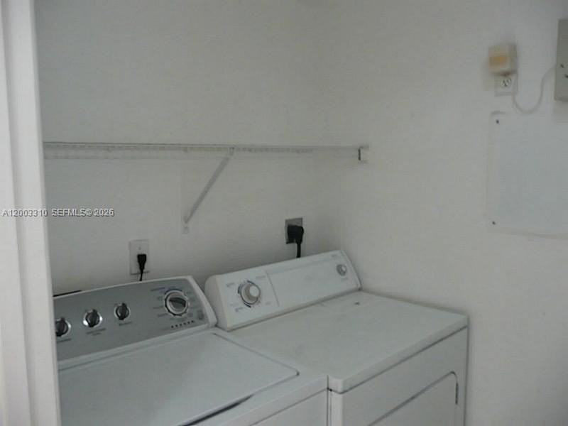 2586 Centergate Dr #207 - Photo 6 of 8
