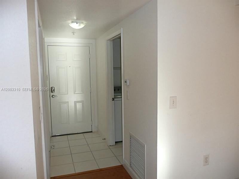 2586 Centergate Dr #207 - Photo 7 of 8
