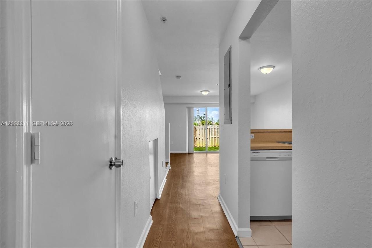 14226 Nw 17th Ave #14226 - Photo 7 of 29