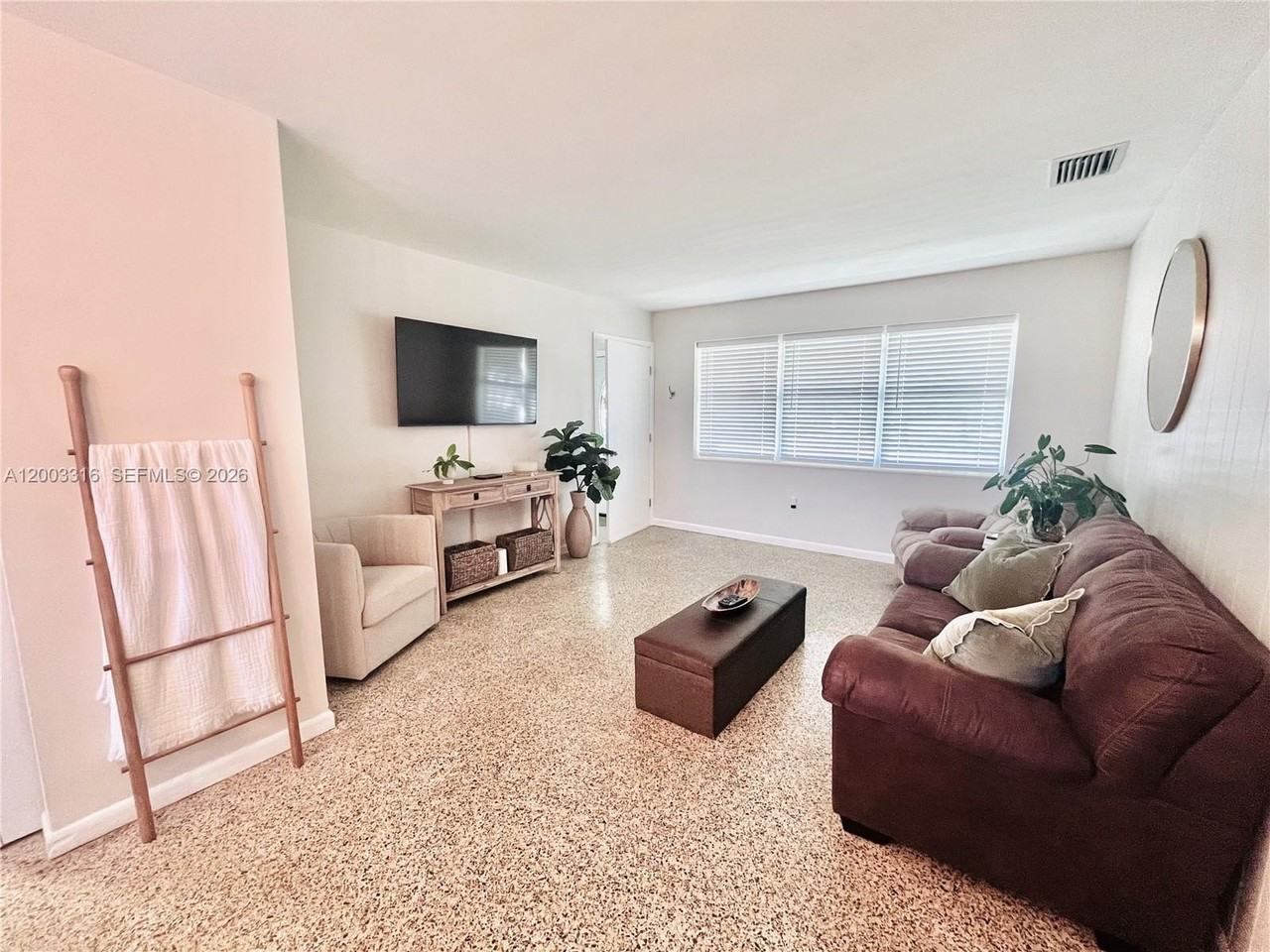 9840 Sw 165th Ter - Photo 7 of 13
