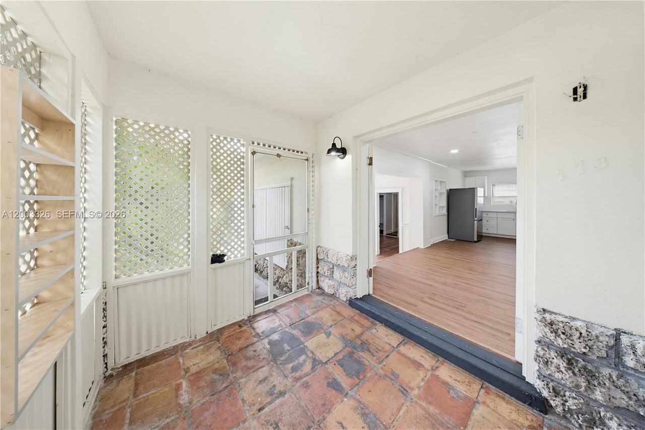 173 Nw 18th St #1 - Photo 6 of 20