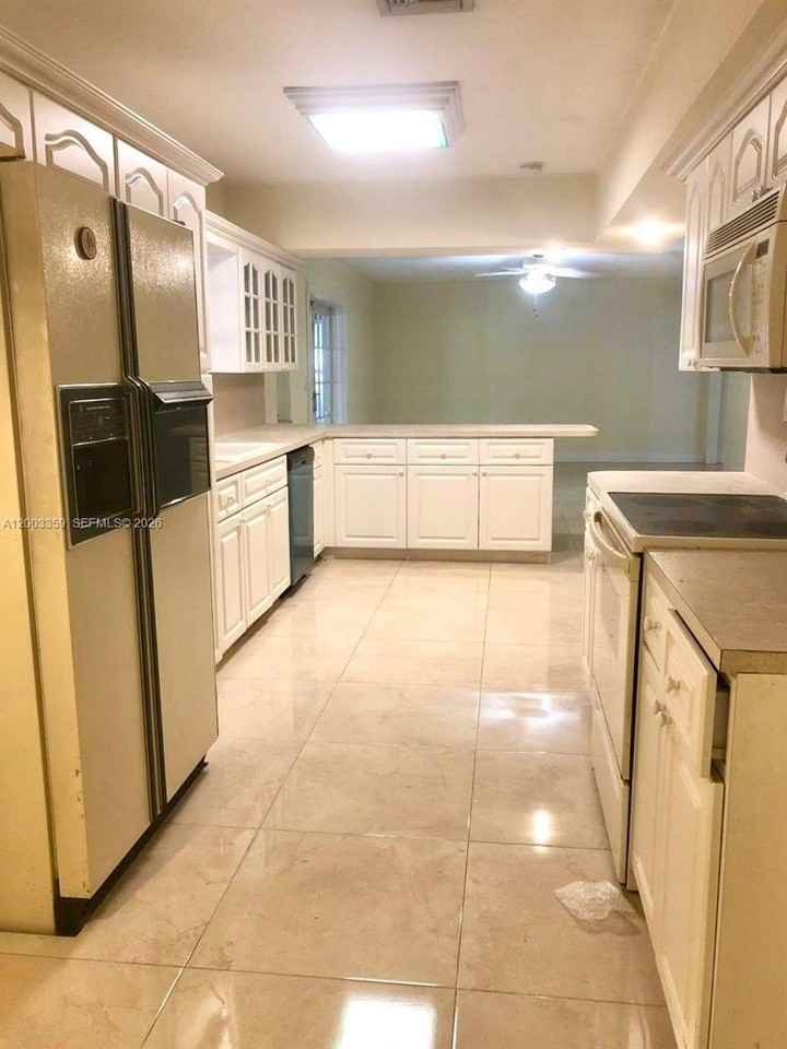 4900 Sw 36th Ct - Photo 5 of 21