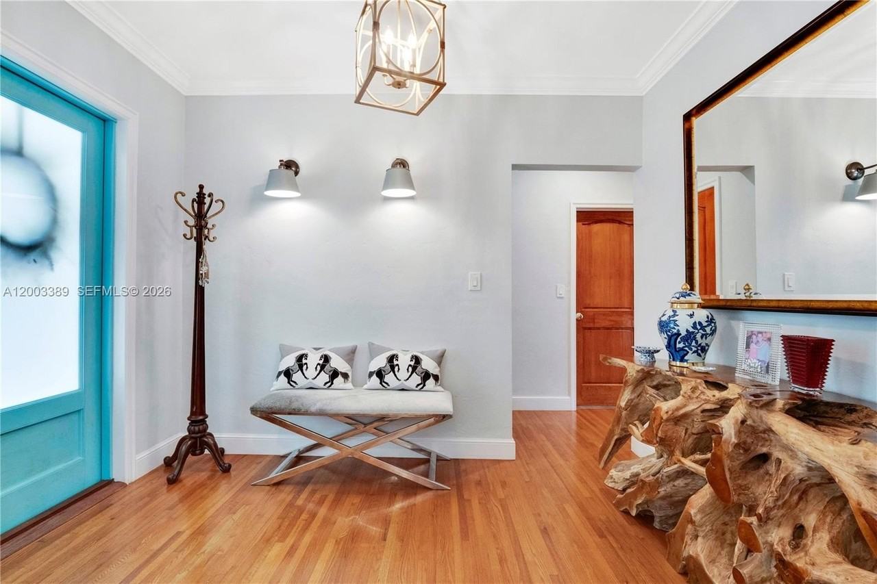 1524 Siena Ave - Photo 2 of 39