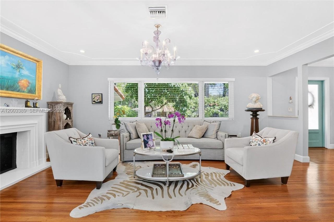 1524 Siena Ave - Photo 5 of 39