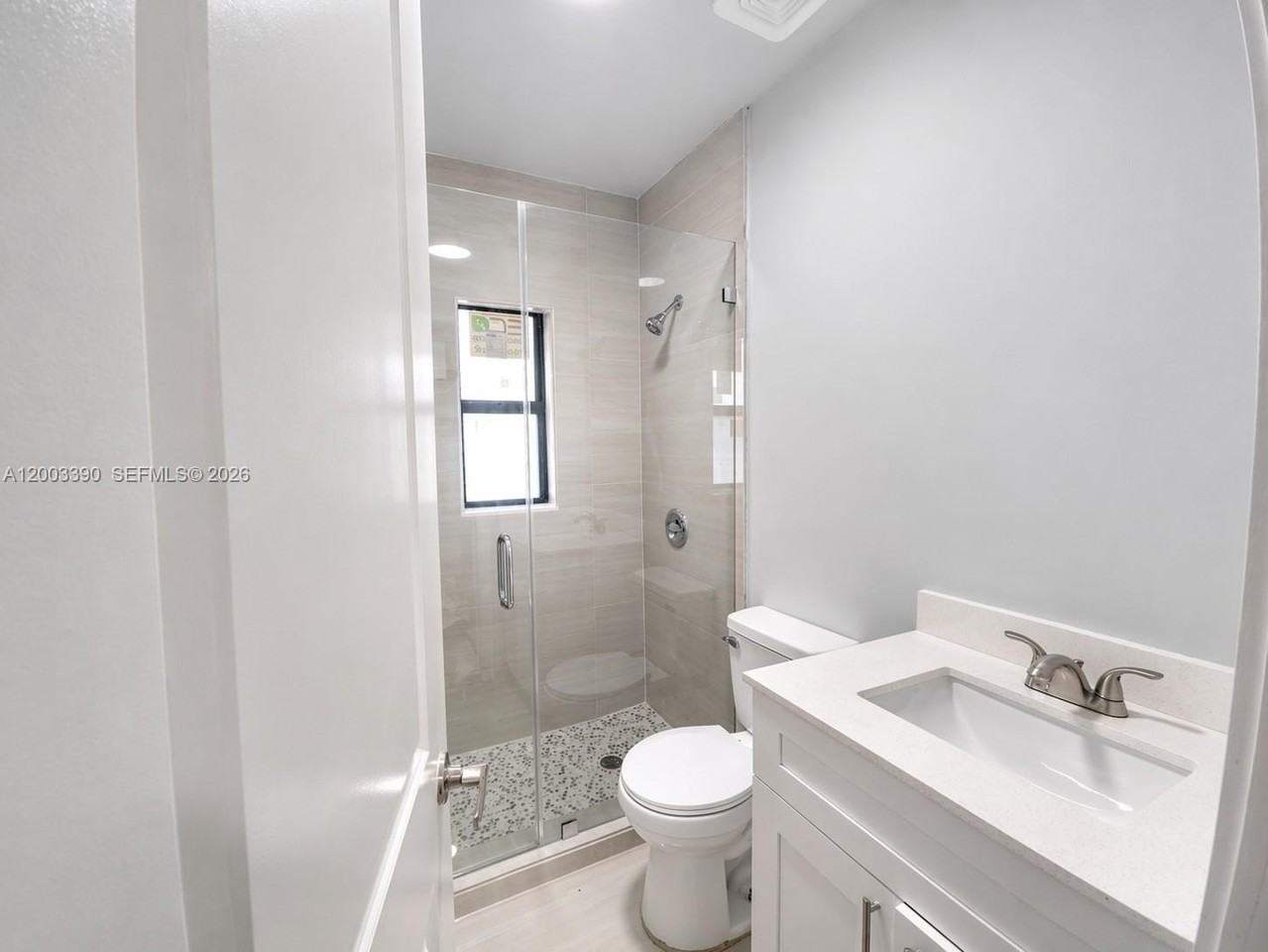 1610 Nw 31st Ave - Photo 7 of 13