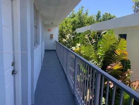 360 Meridian Ave #4C - Photo 1 of 1