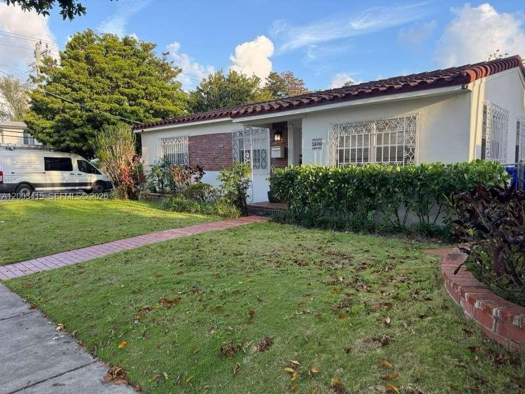 3600 Sw 26th St #0 - Photo 3 of 45