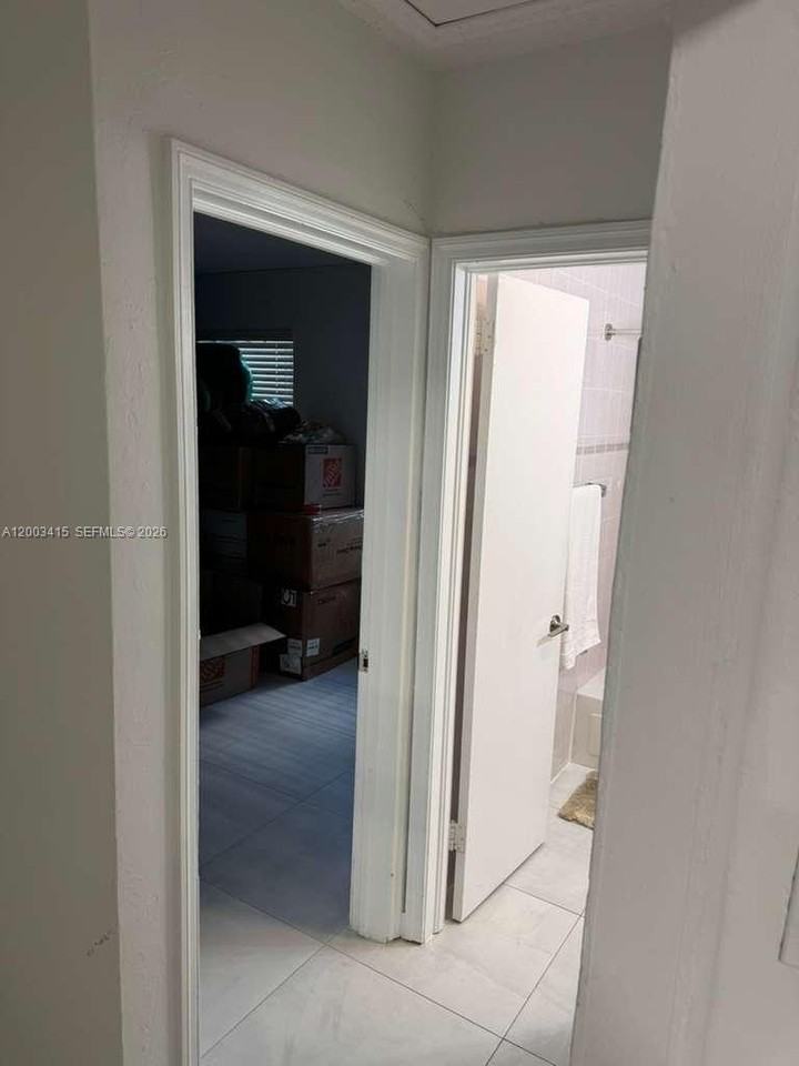 3600 Sw 26th St #0 - Photo 7 of 45