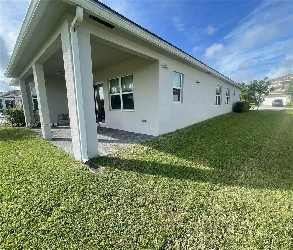 16053 Rain Lilly Way - Photo 4 of 45