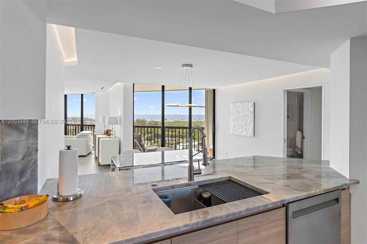 9500 S Ocean Dr #1110 - Photo 2 of 29