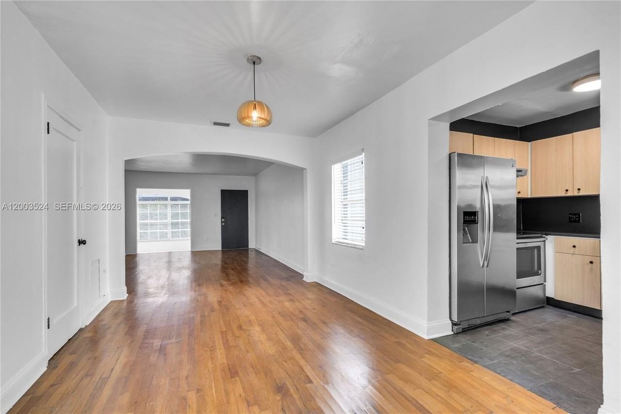 10 Century Ln - Photo 6 of 21