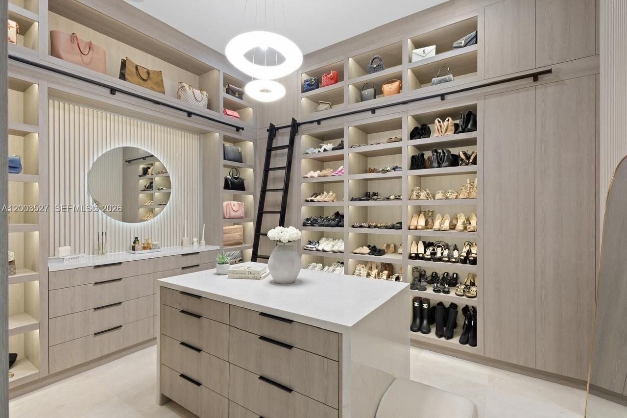 80 Nw 129th Ave #0 - Photo 3 of 16