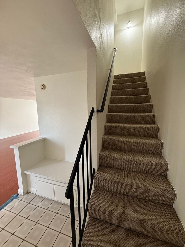 818 S Ramona St #B - Photo 6 of 15