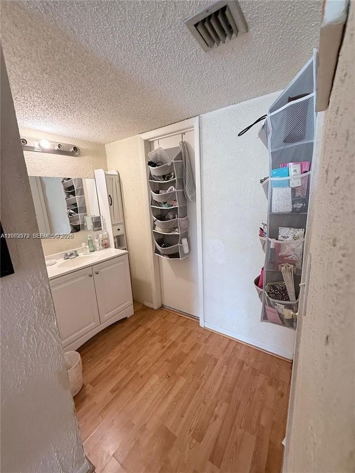 7501 Nw 16th St #3207 - Photo 5 of 11