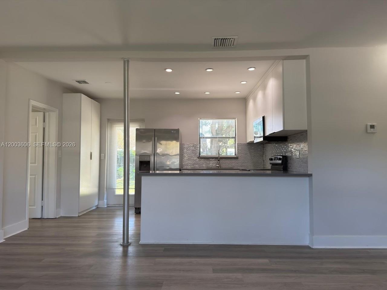 1325 Nw 11th Ct - Photo 4 of 26