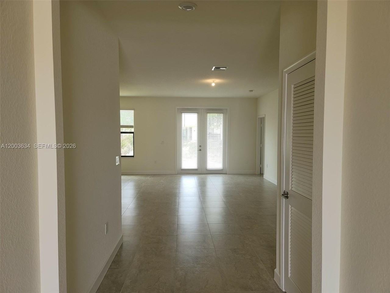 10005 W Verona Cir #10005 - Photo 6 of 36