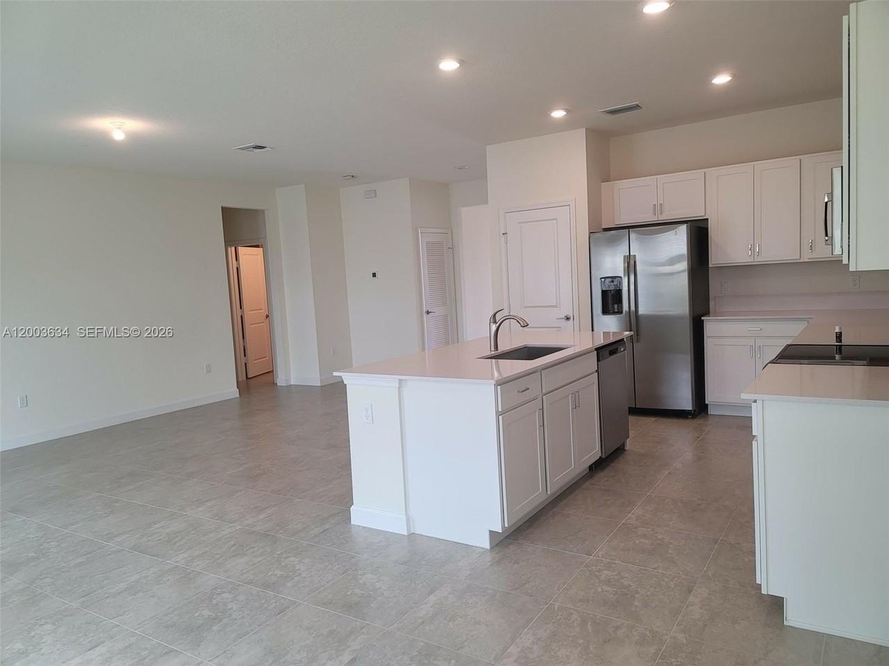 10005 W Verona Cir #10005 - Photo 7 of 36