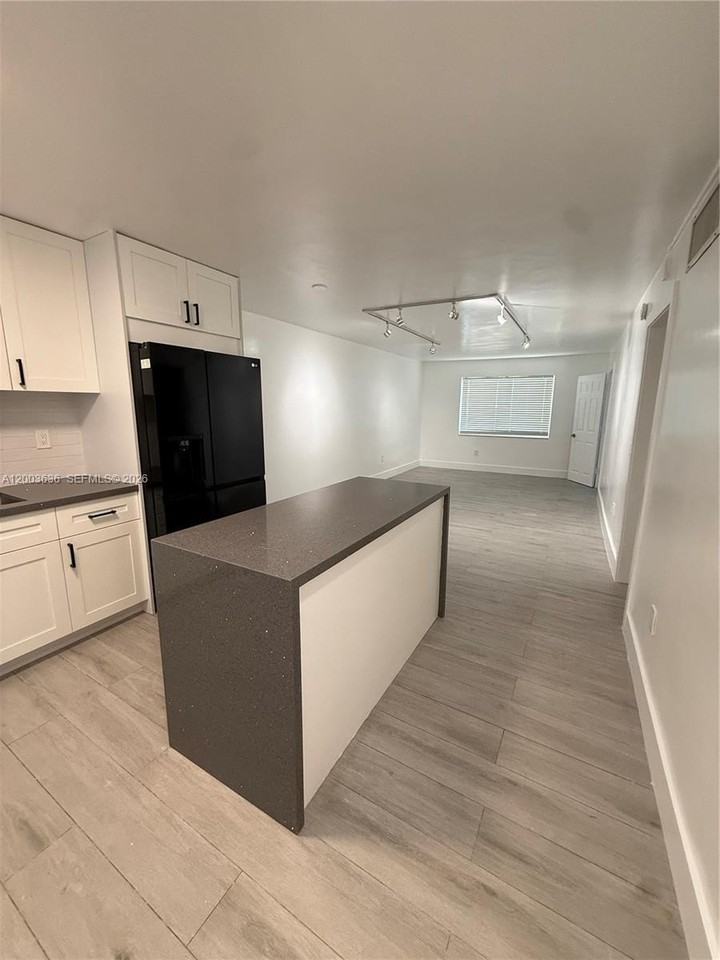 200 Galen Dr #111 - Photo 4 of 21