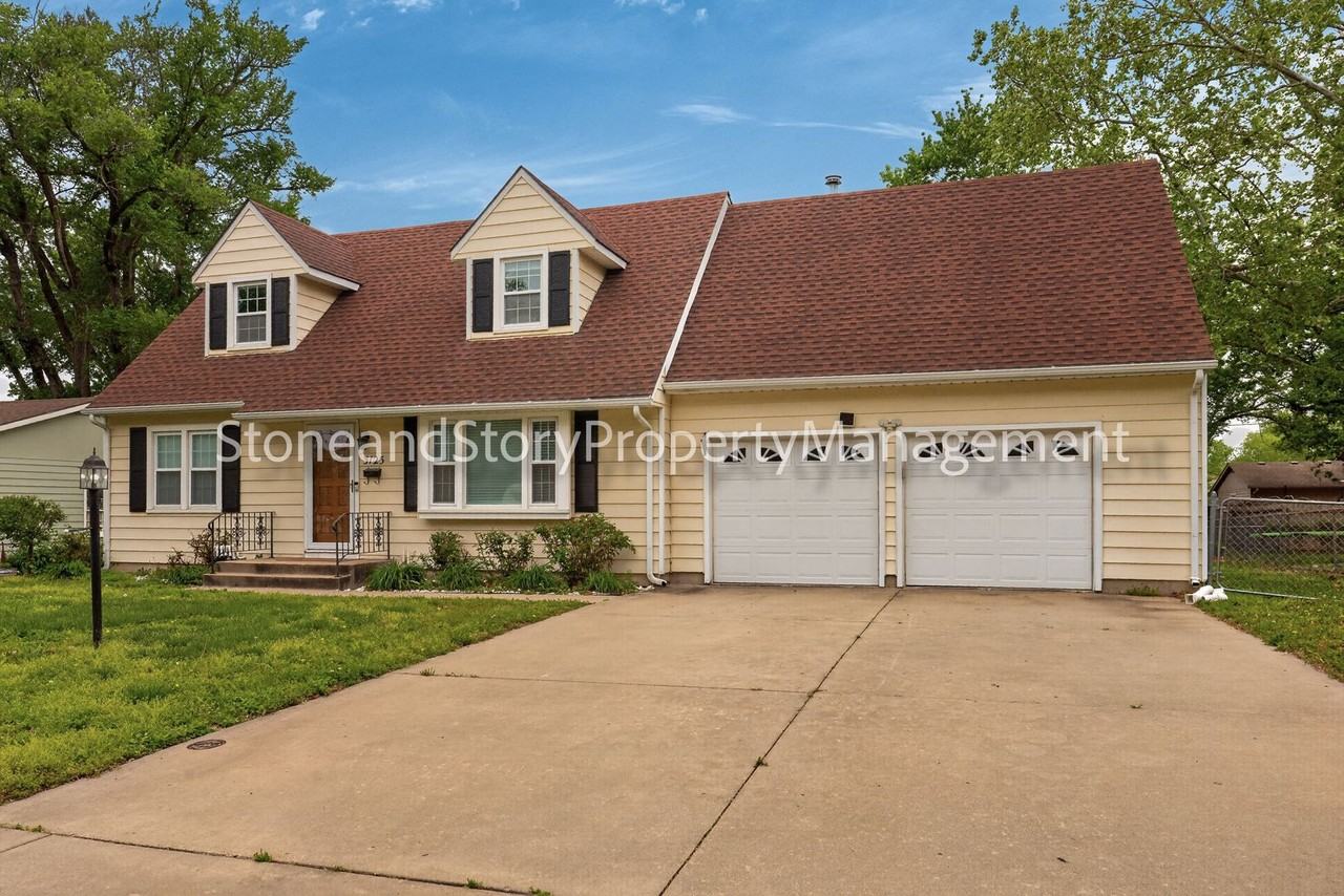 3125 Sw Mulvane St - Photo 2 of 26