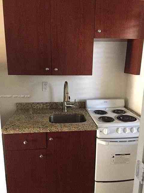 371 Ne 80th Ter #12 - Photo 3 of 6