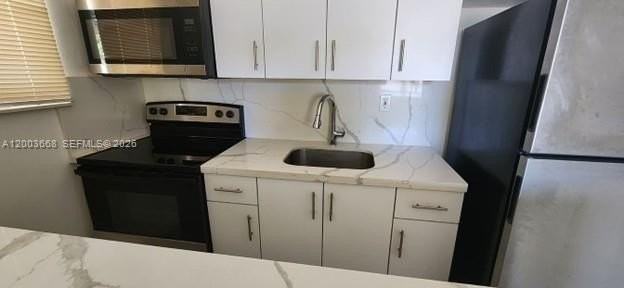 714 Ne 85th St #7 - Photo 2 of 2