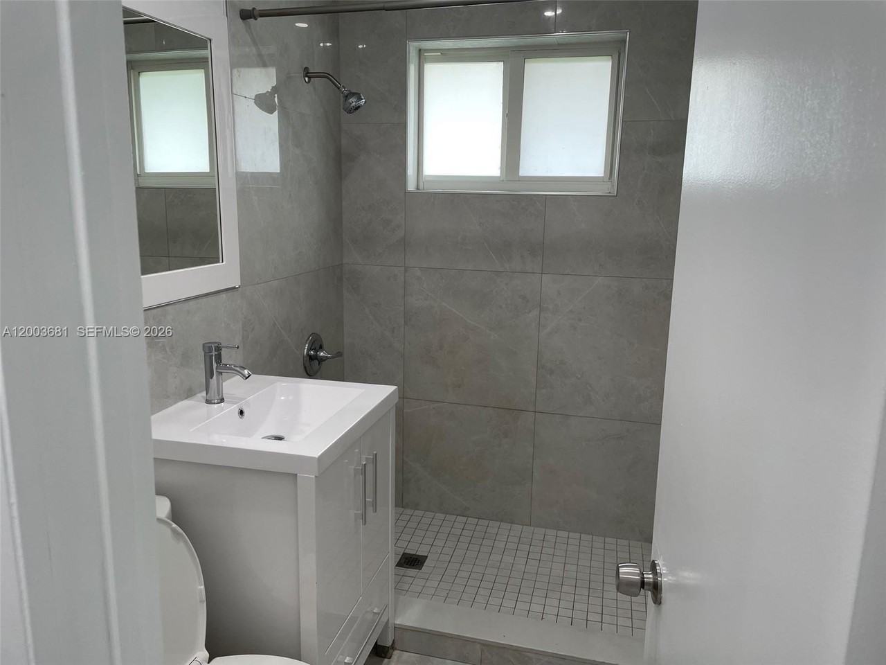 8640 Sw 125th Ter - Photo 5 of 11