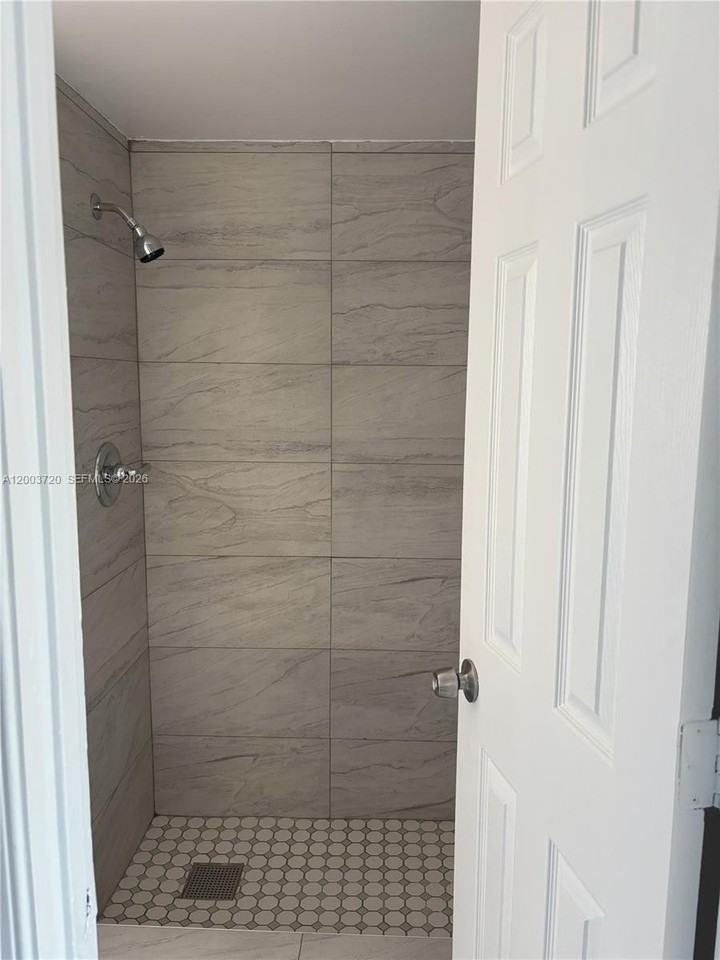 8444 Nw 23rd Mnr #W - Photo 6 of 25