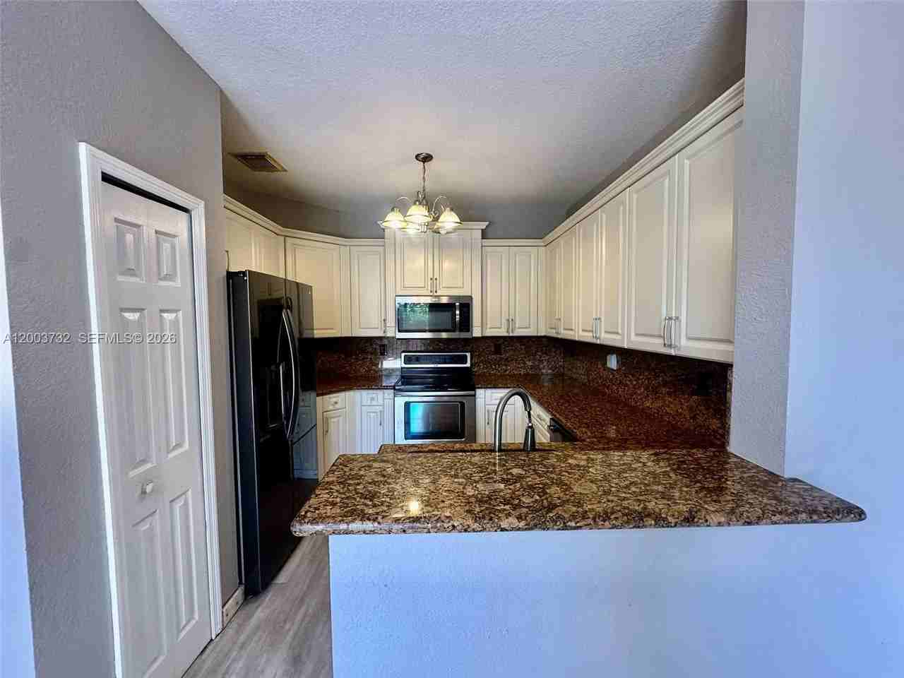 16537 Sw 78th Ter - Photo 7 of 34