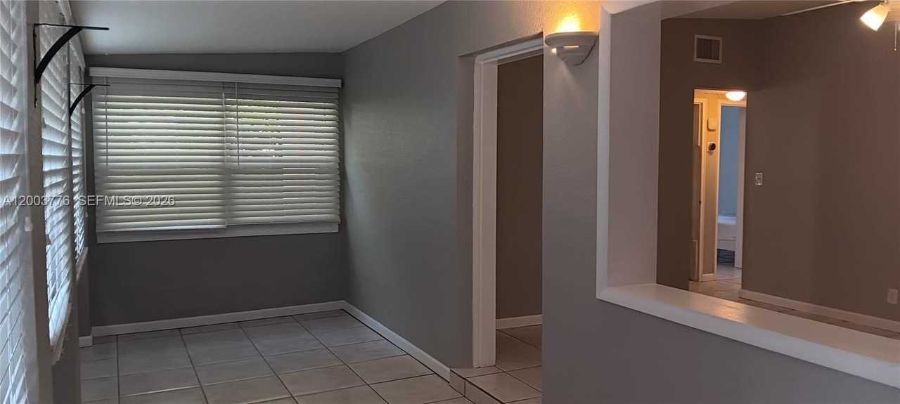 1600 Sw 14th St - Photo 3 of 23