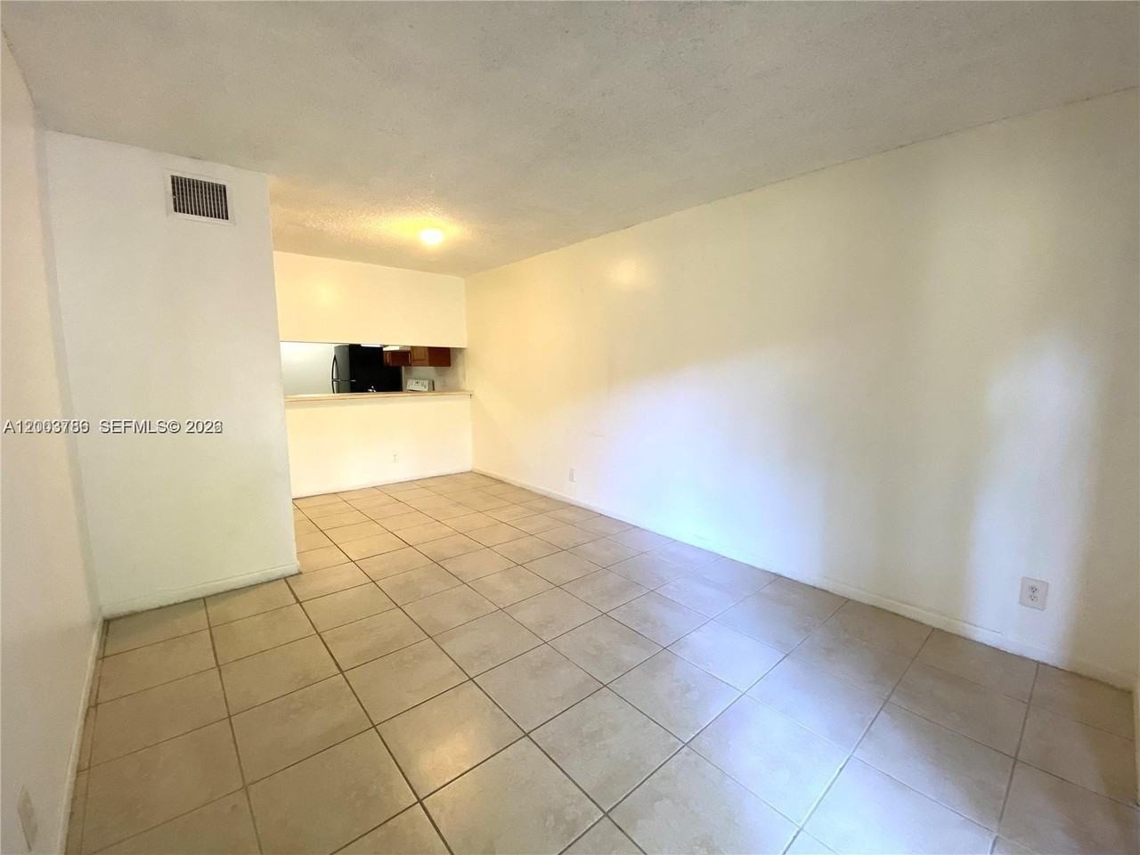 4033 Lakeside Dr #4033 - Photo 5 of 25