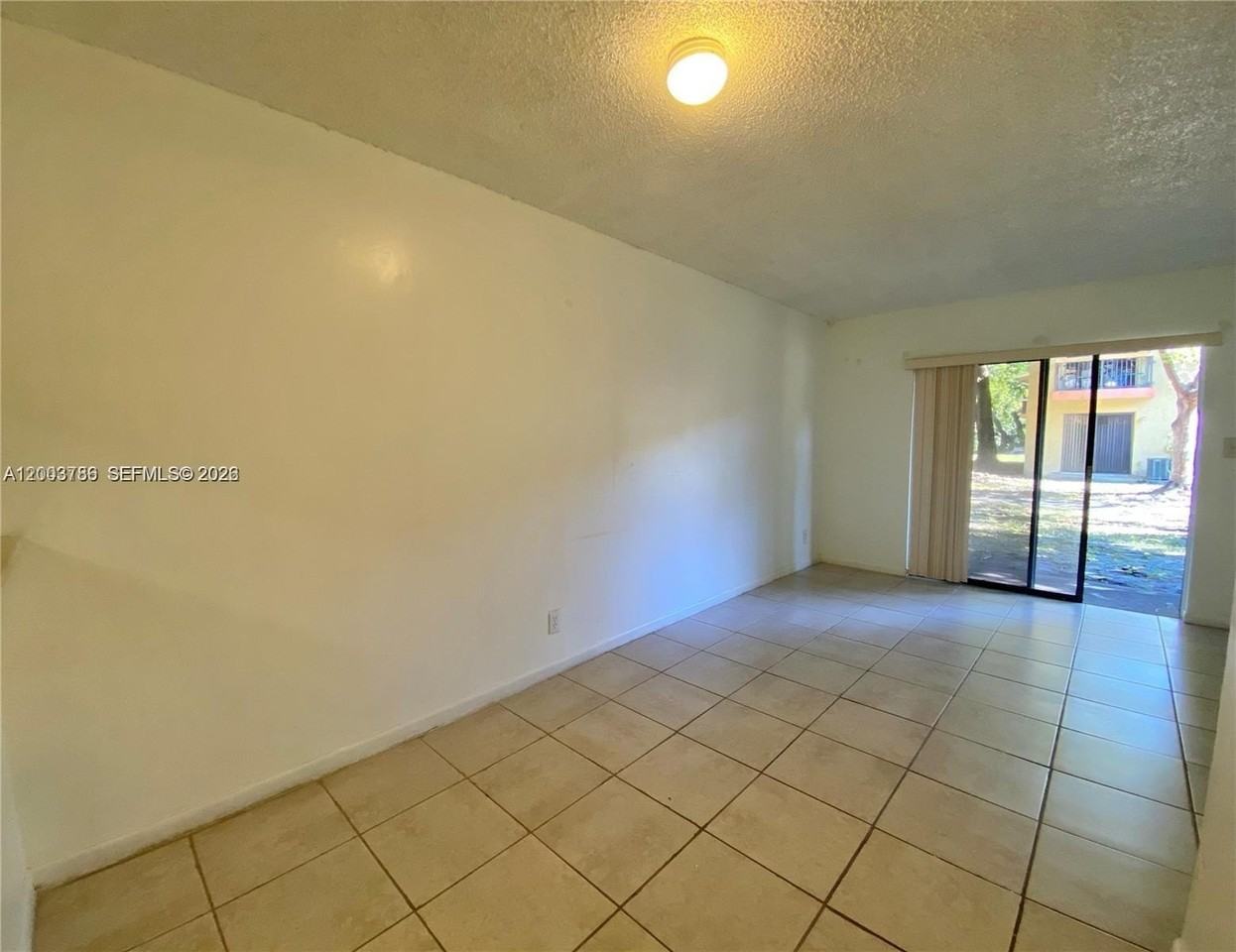 4033 Lakeside Dr #4033 - Photo 6 of 25