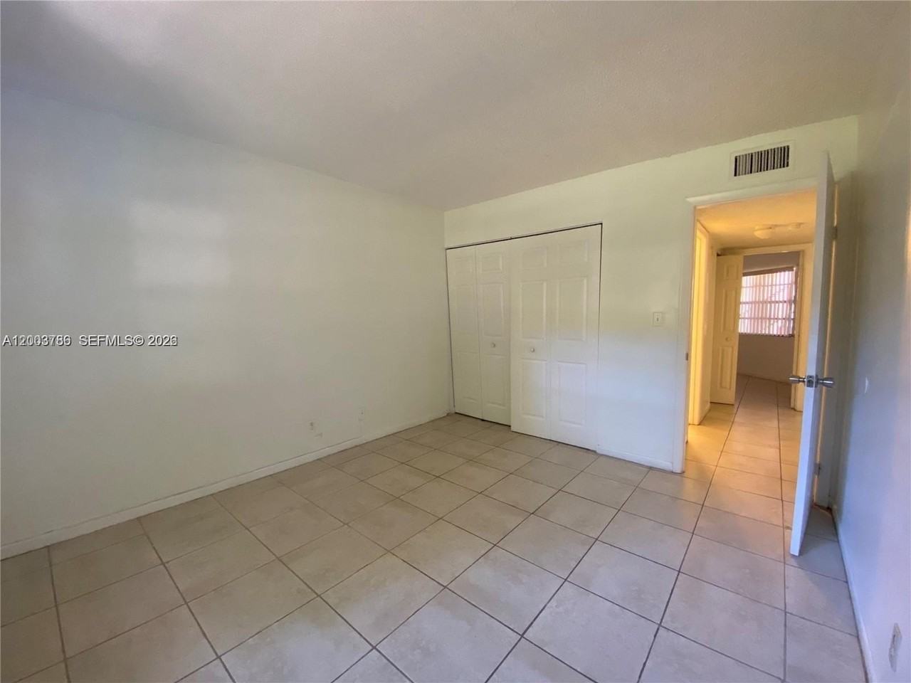 4033 Lakeside Dr #4033 - Photo 7 of 25