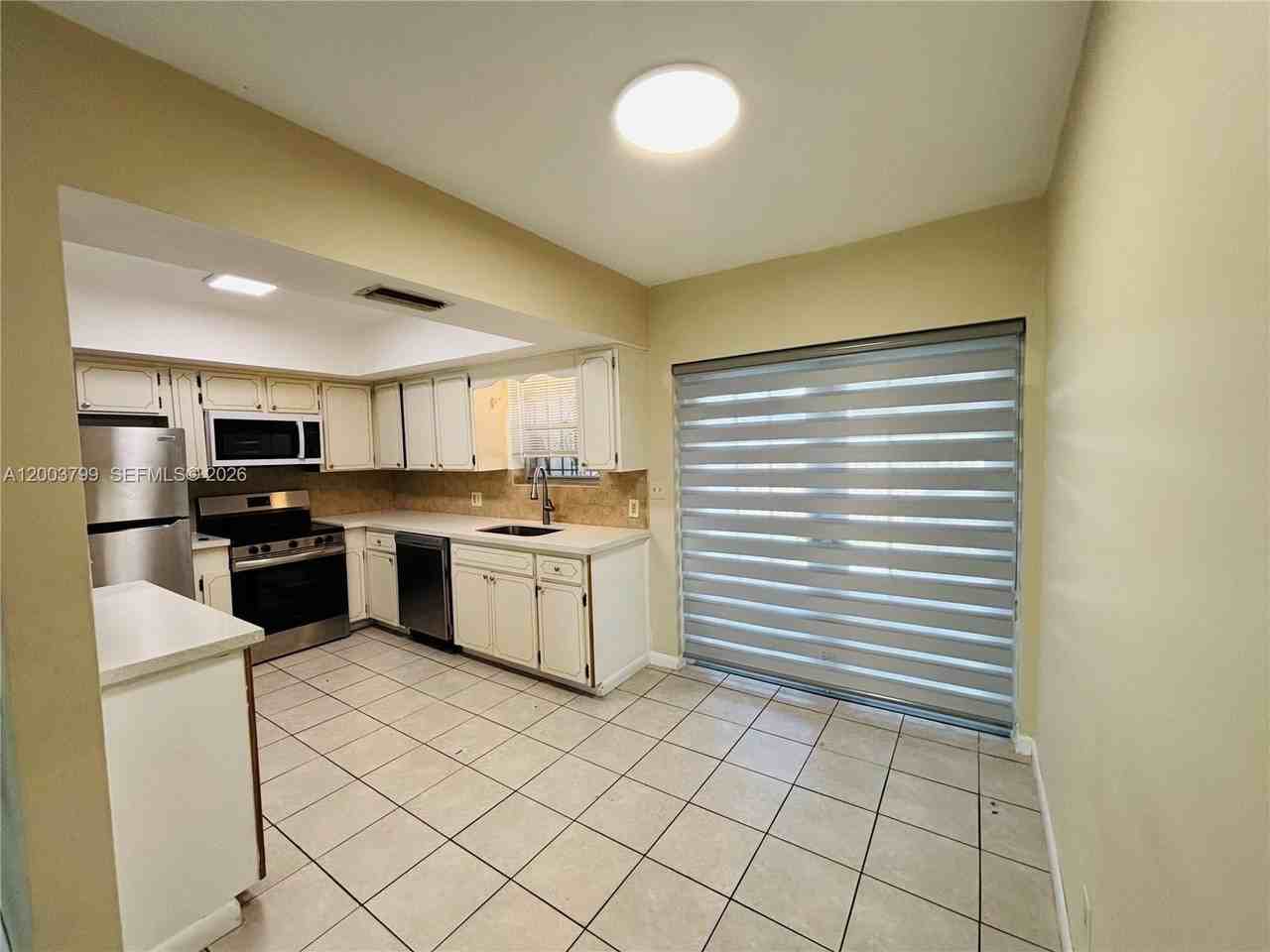 1050 Sw 2nd Ave #1050