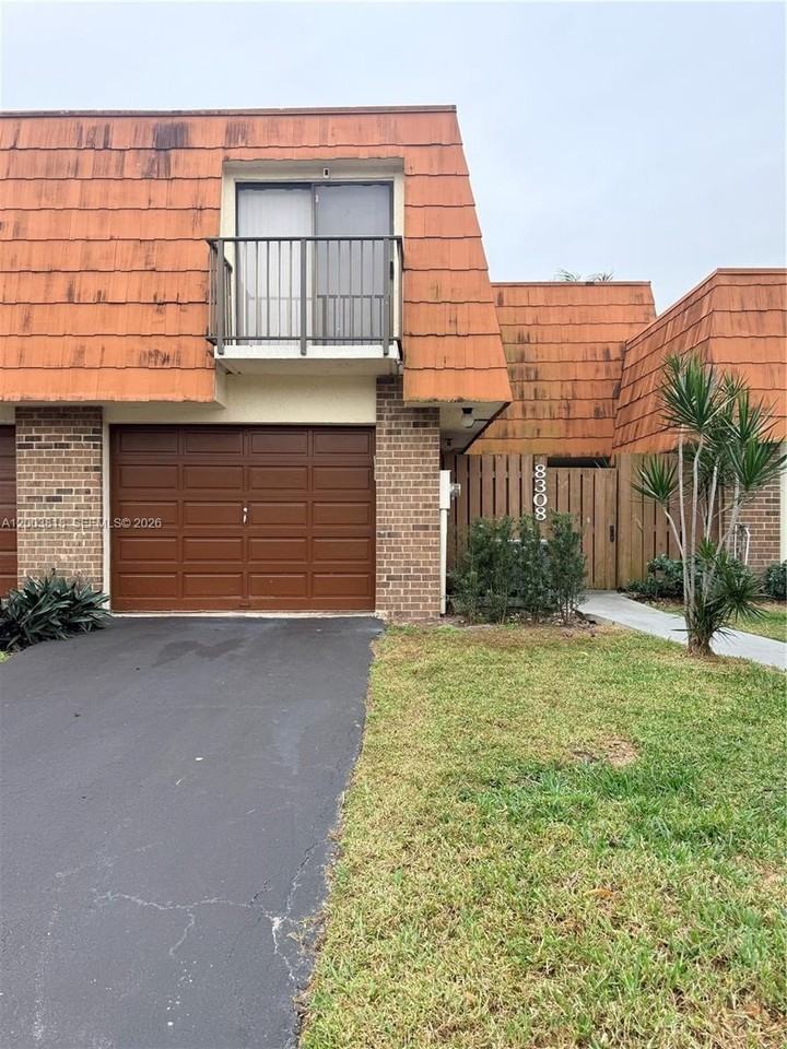 8308 N Coral Cir #NA - Photo 3 of 16