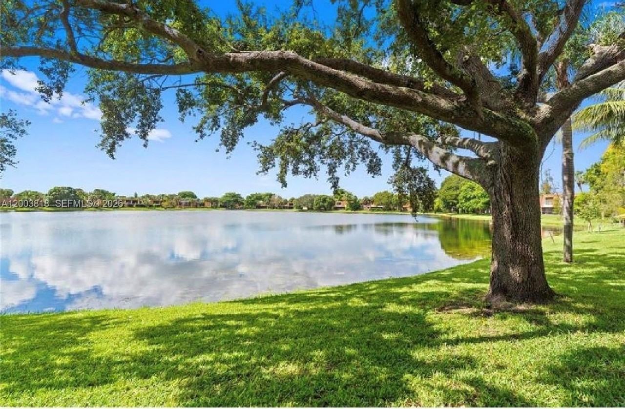 8308 N Coral Cir #NA - Photo 5 of 16