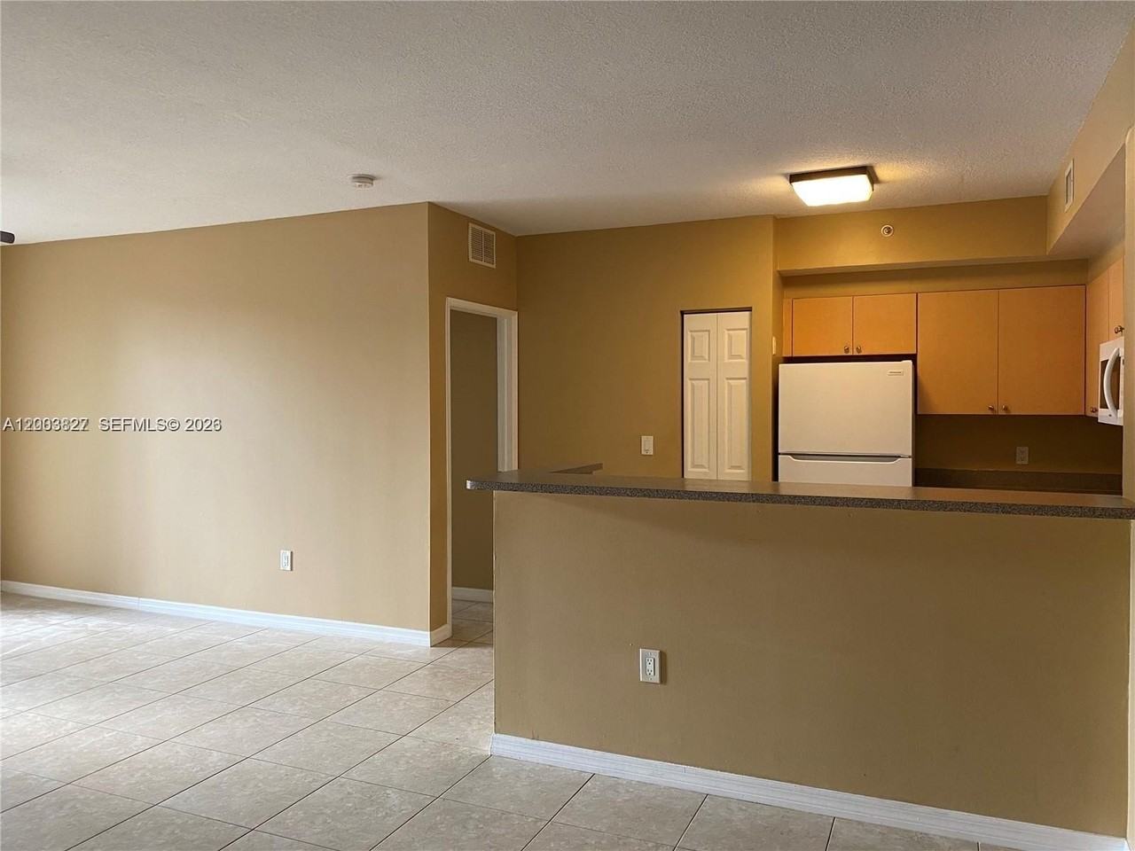 8060 N Nob Hill Rd #203 - Photo 5 of 50