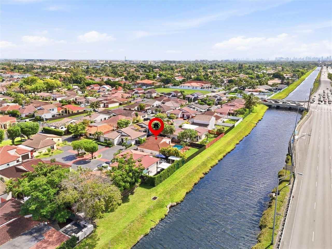 631 Sw 88th Ct - Photo 3 of 28