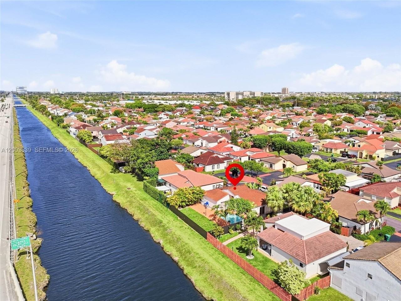 631 Sw 88th Ct - Photo 4 of 28