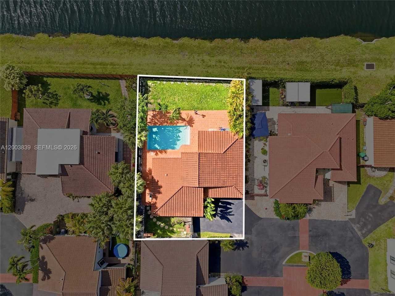 631 Sw 88th Ct - Photo 5 of 28