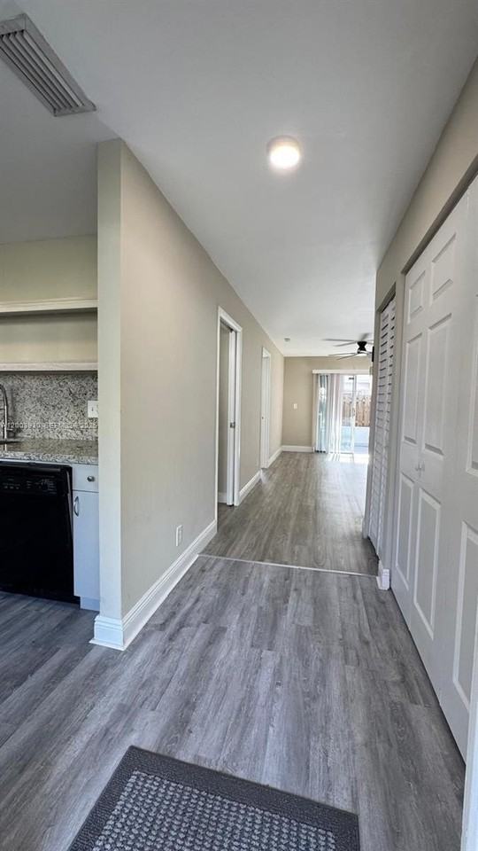 12153 Nw 36th Pl #2L - Photo 3 of 20