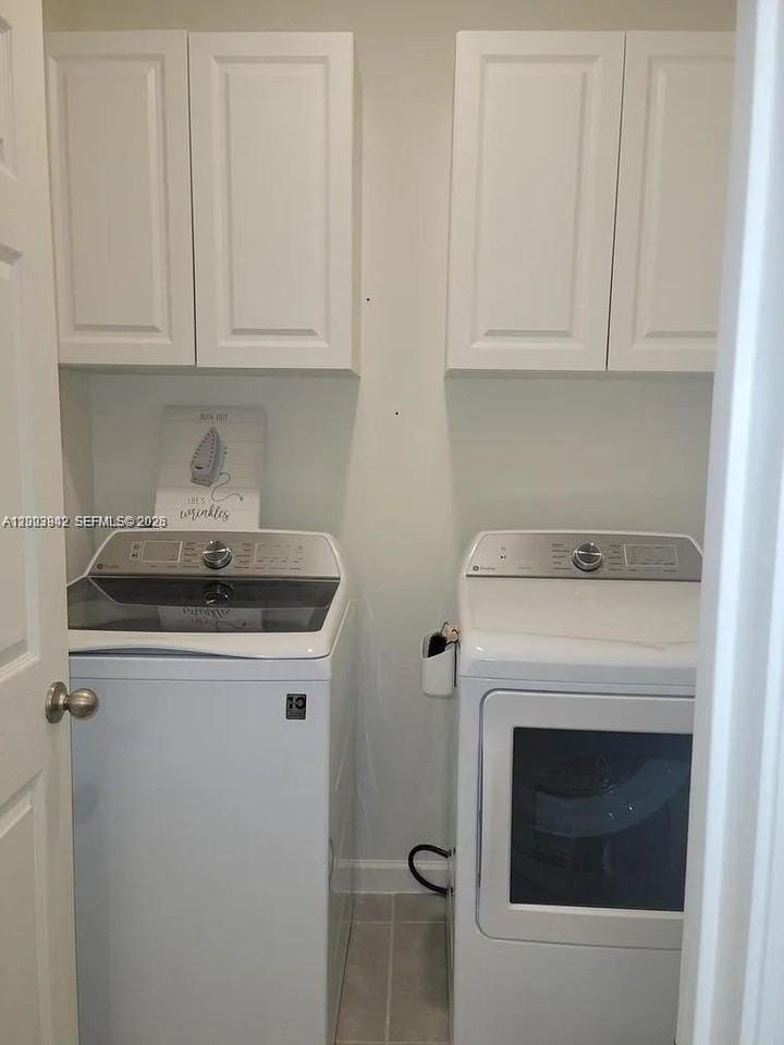 5517 Amusement Ave - Photo 5 of 12