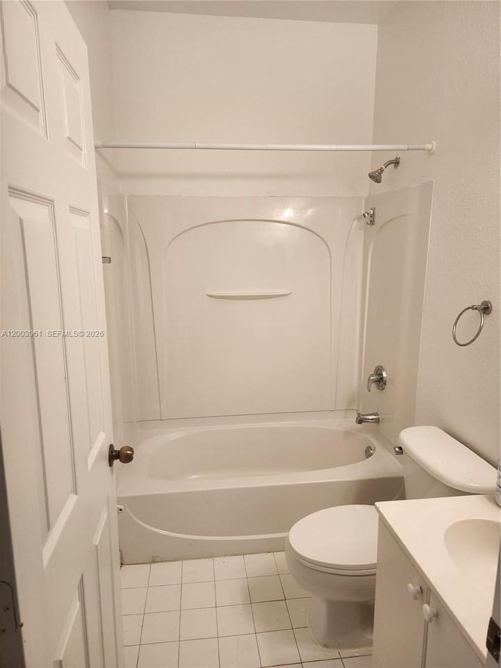 6972 Nw 179th St #203-4 - Photo 5 of 10