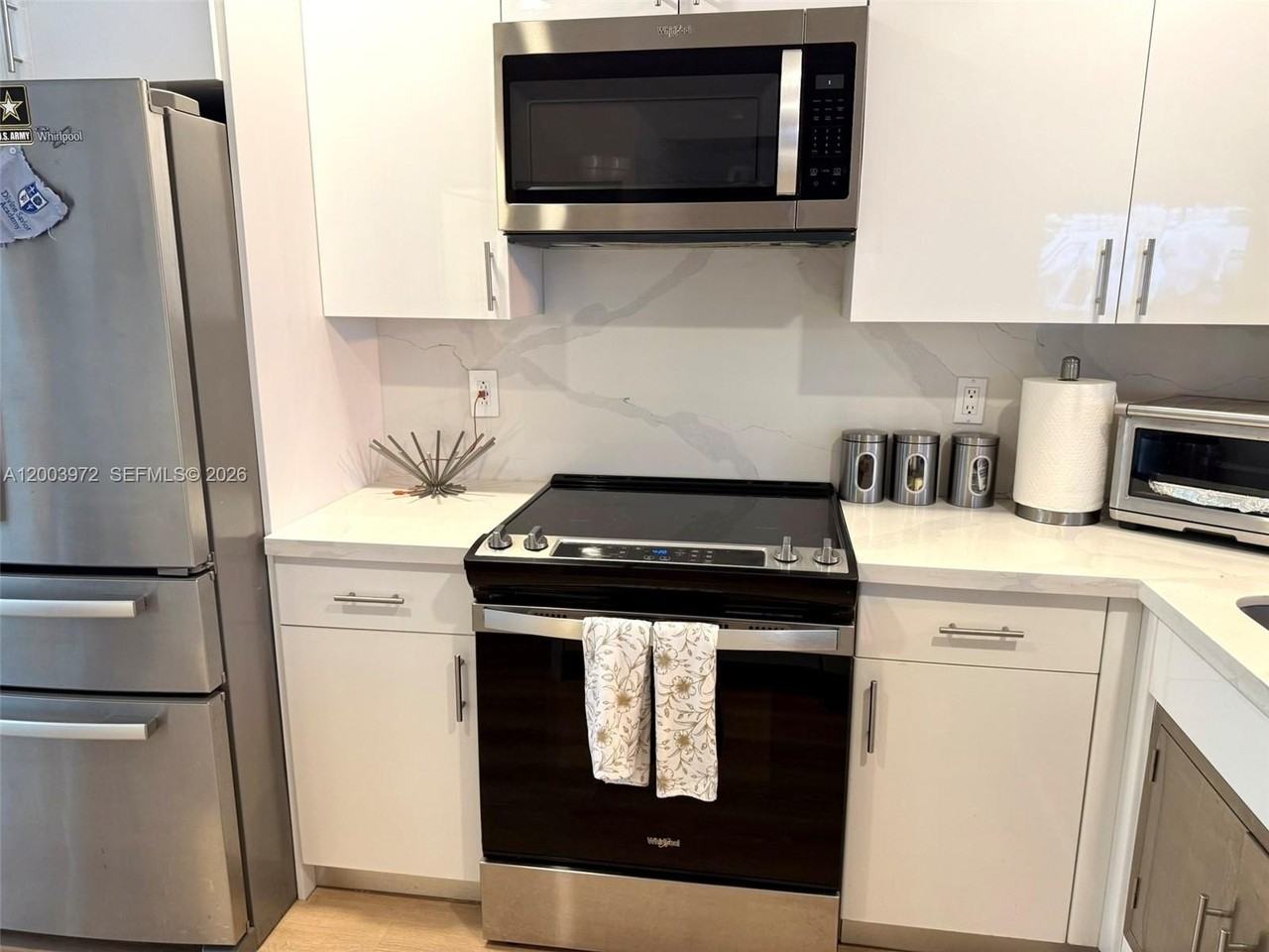 6420 Nw 109th Ave - Photo 5 of 50